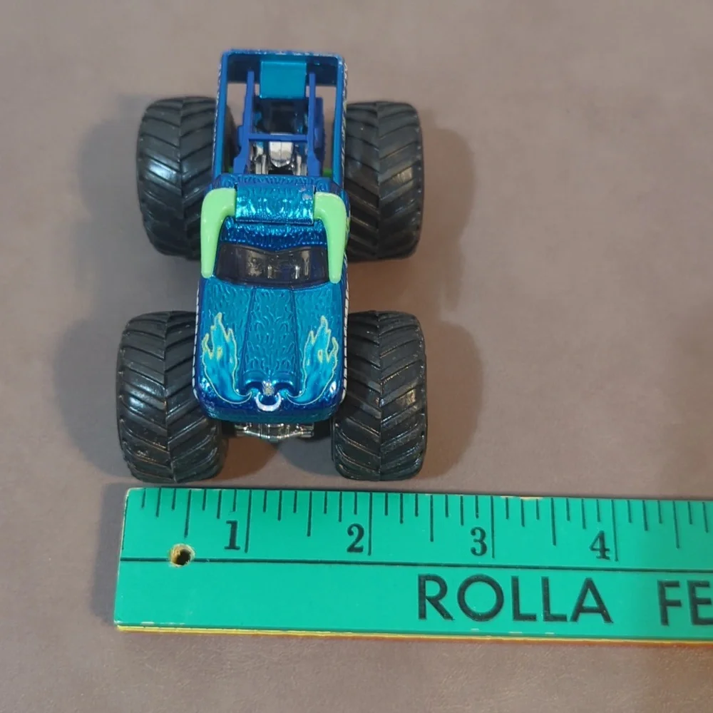 Hot Wheels Monster Truck El Toro Loco Rare Blue 1/64 Scale Mattel
